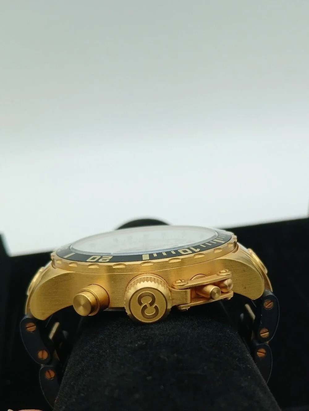 Invicta chronograph iridescent